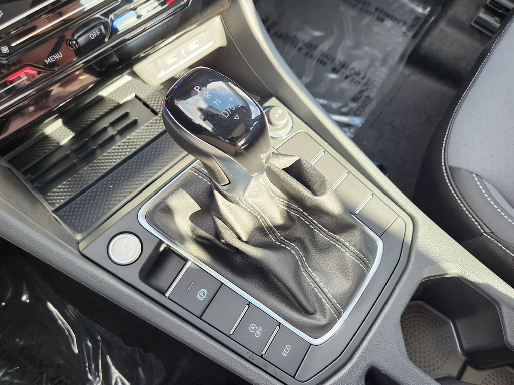 New 2026 Volkswagen Jetta SE FWD image 11
