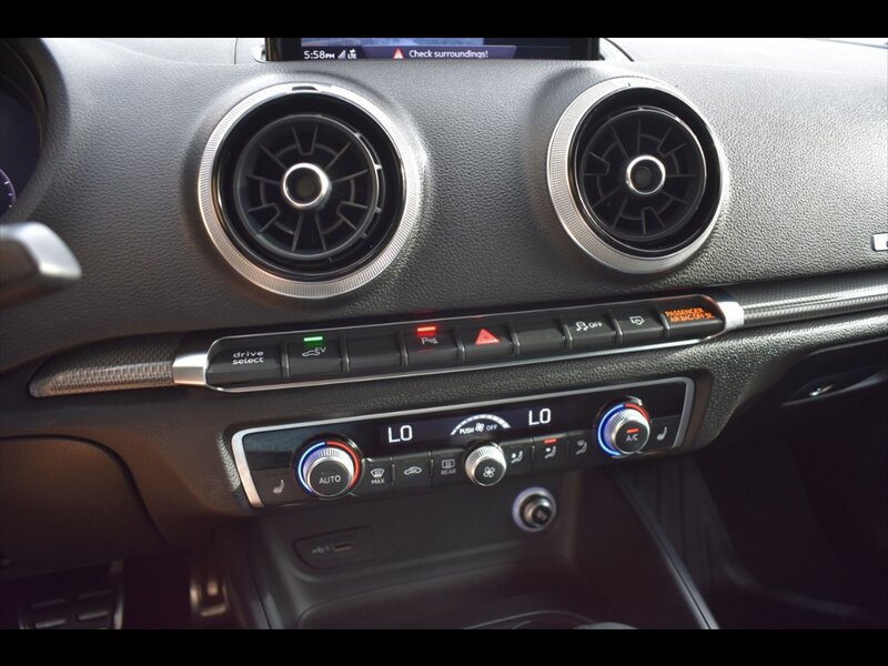 Used 2018 Audi A3 e-tron Premium Plus w/ Technology Package FWD image 11
