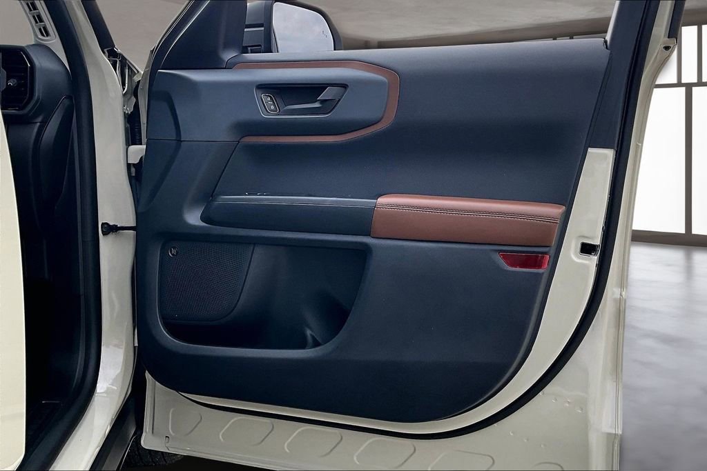 Used 2024 Ford Bronco Sport Outer Banks w/ Tech Package image 28