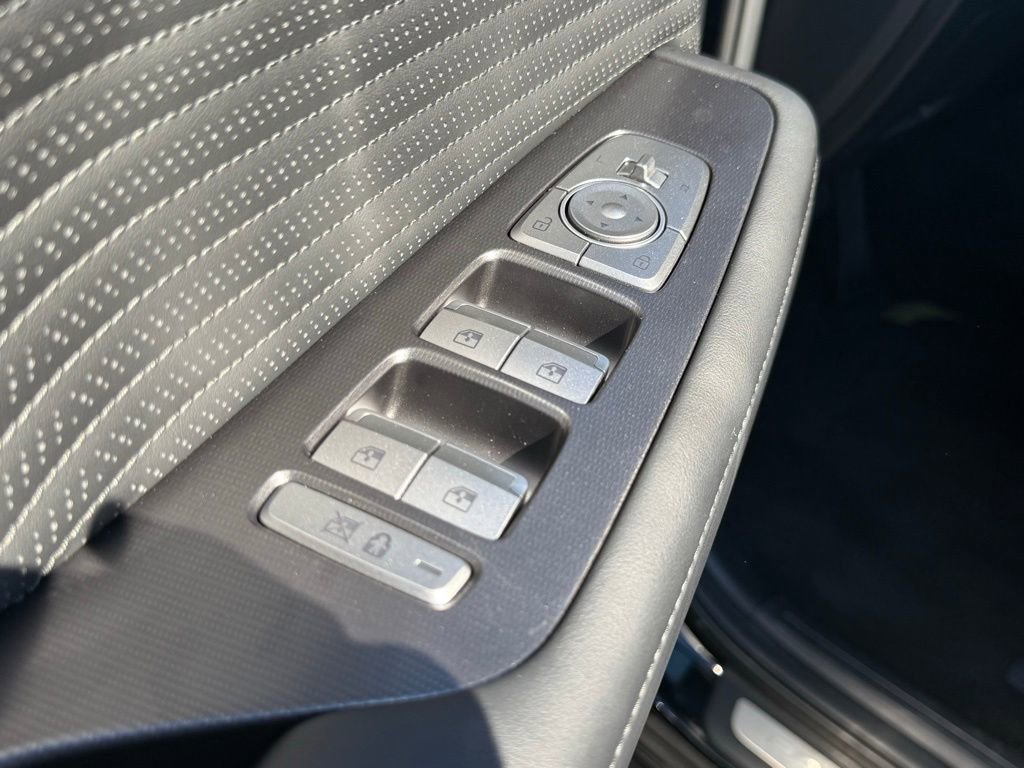 Used 2025 Hyundai Palisade Calligraphy image 15