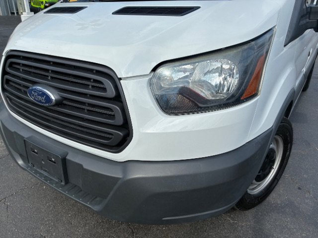 Used 2018 Ford Transit 150 XL RWD image 5