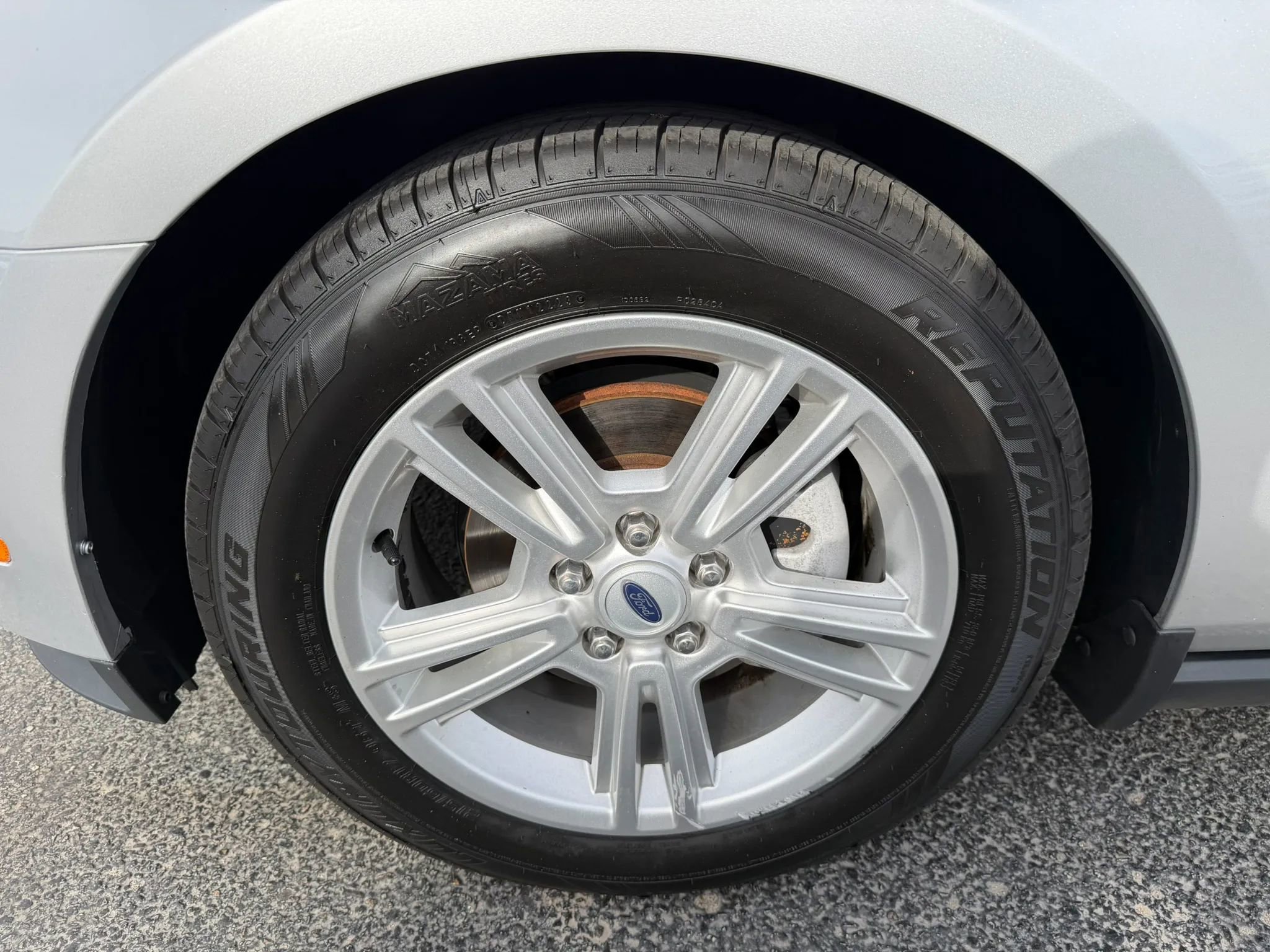 Used 2010 Ford Mustang Convertible RWD image 18