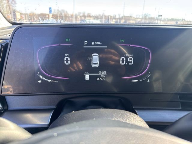 Used 2024 Kia Sportage EX image 18