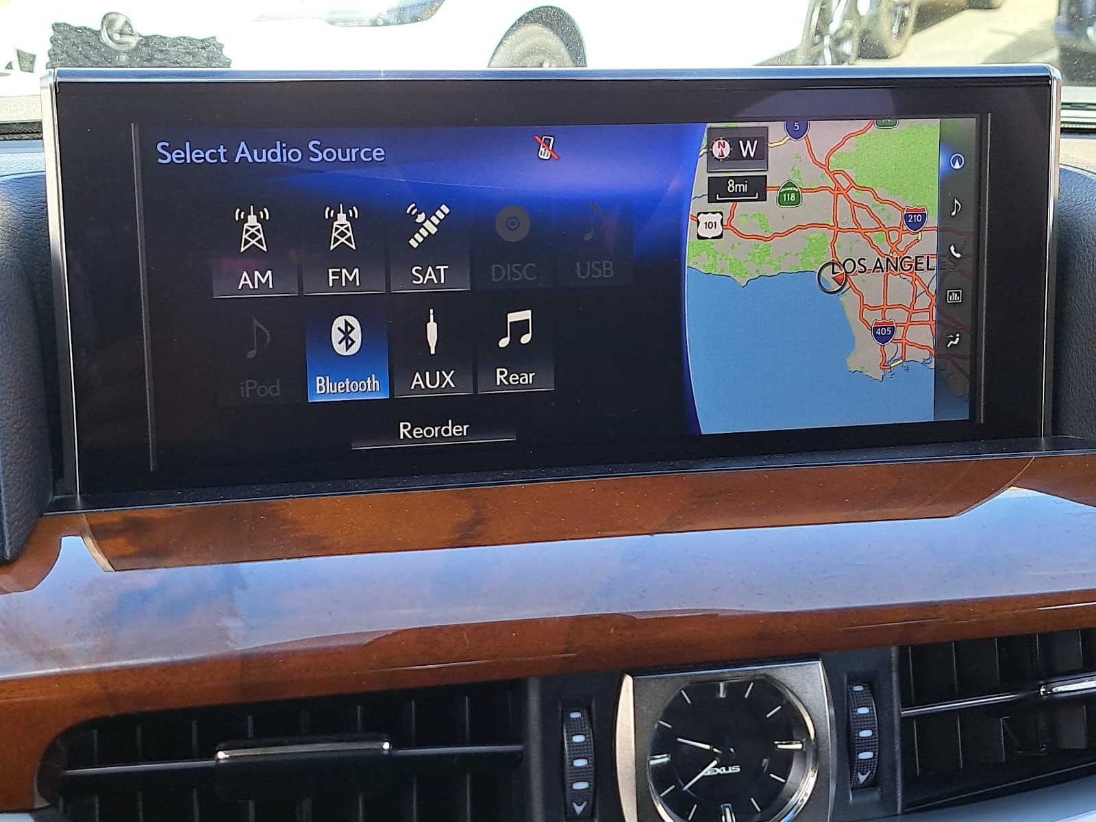 Used 2019 Lexus LX 570 4WD w/ Luxury Package image 25