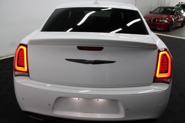 Used 2021 Chrysler 300 S RWD image 9