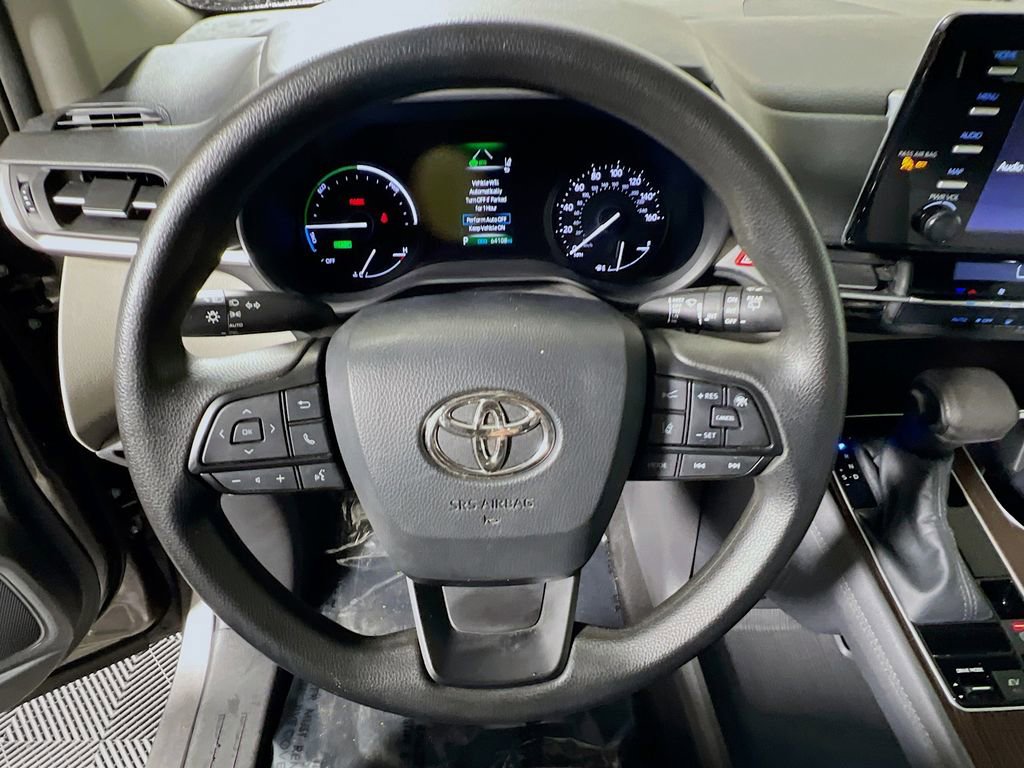 Certified 2022 Toyota Sienna LE image 11