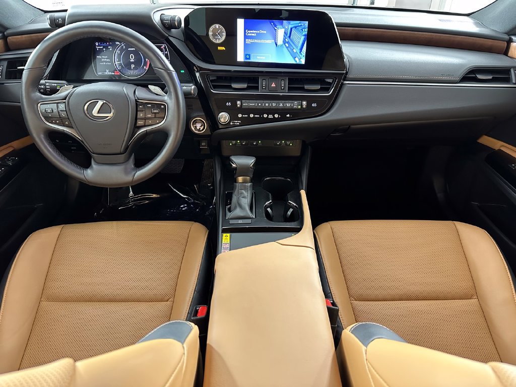 Used 2024 Lexus ES 350 w/ Premium Package FWD image 4