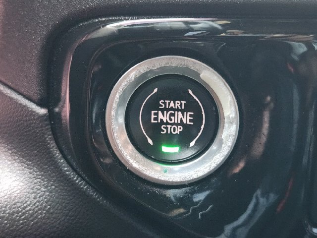 Used 2022 Chevrolet Silverado 1500 ZR2 AWD/4WD image 19