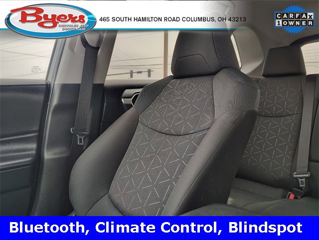 Used 2024 Toyota RAV4 XLE image 28