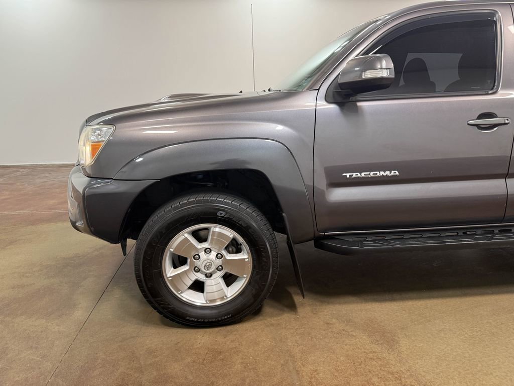 Used 2015 Toyota Tacoma PreRunner w/ TRD Sport Package RWD image 40
