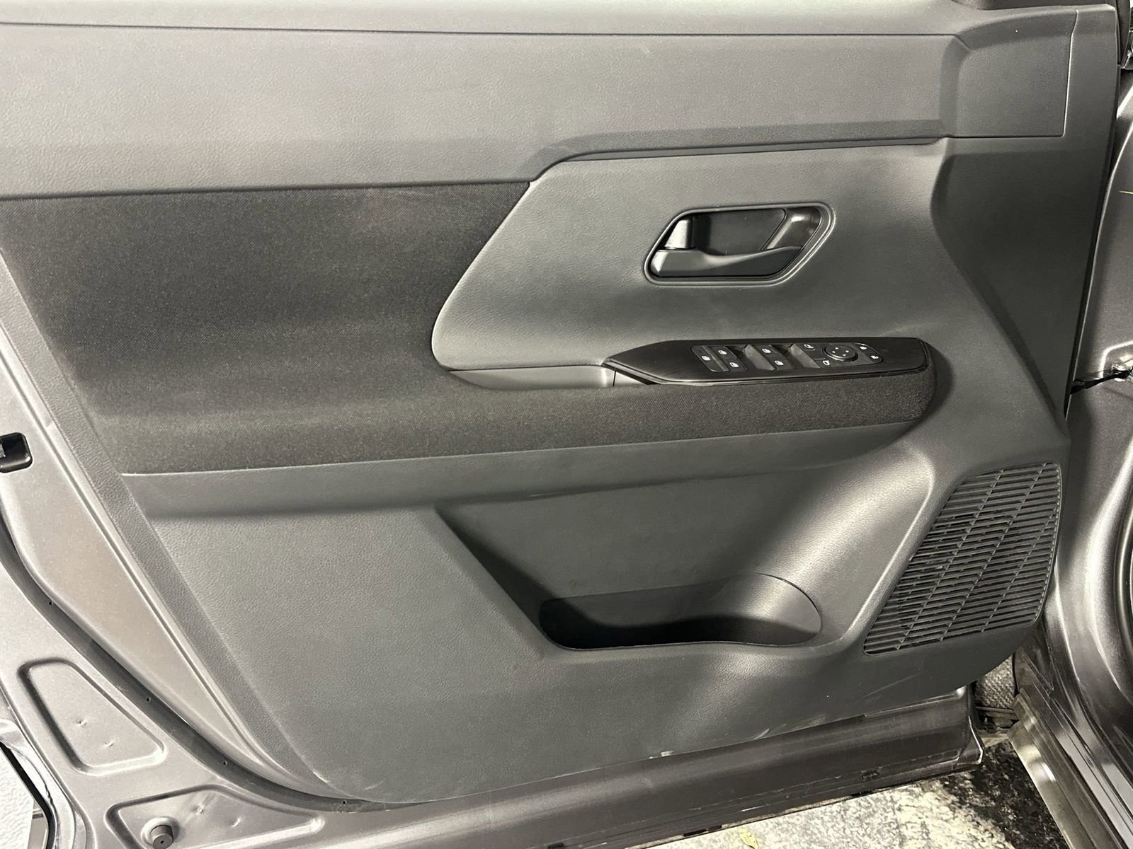 New 2026 Nissan Kicks S FWD image 29