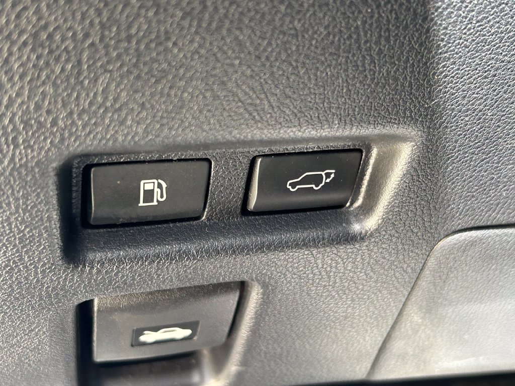 Used 2021 Lexus UX 200 w/ Premium Package FWD image 24