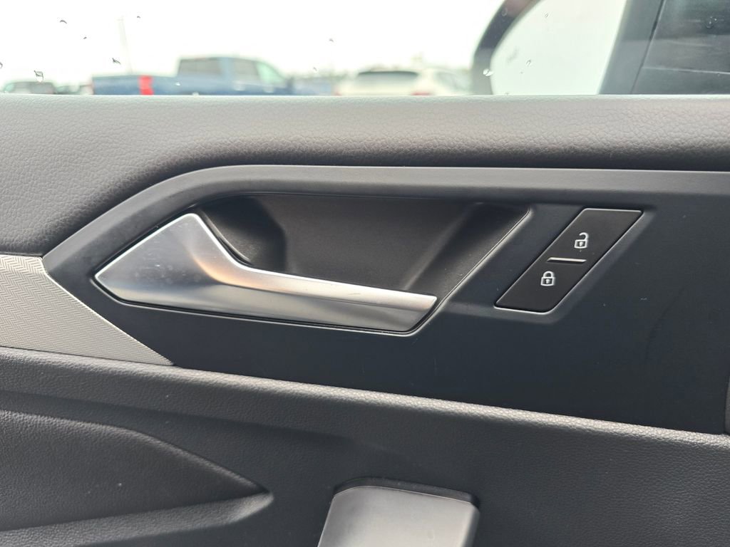 Used 2024 Volkswagen Jetta S image 19