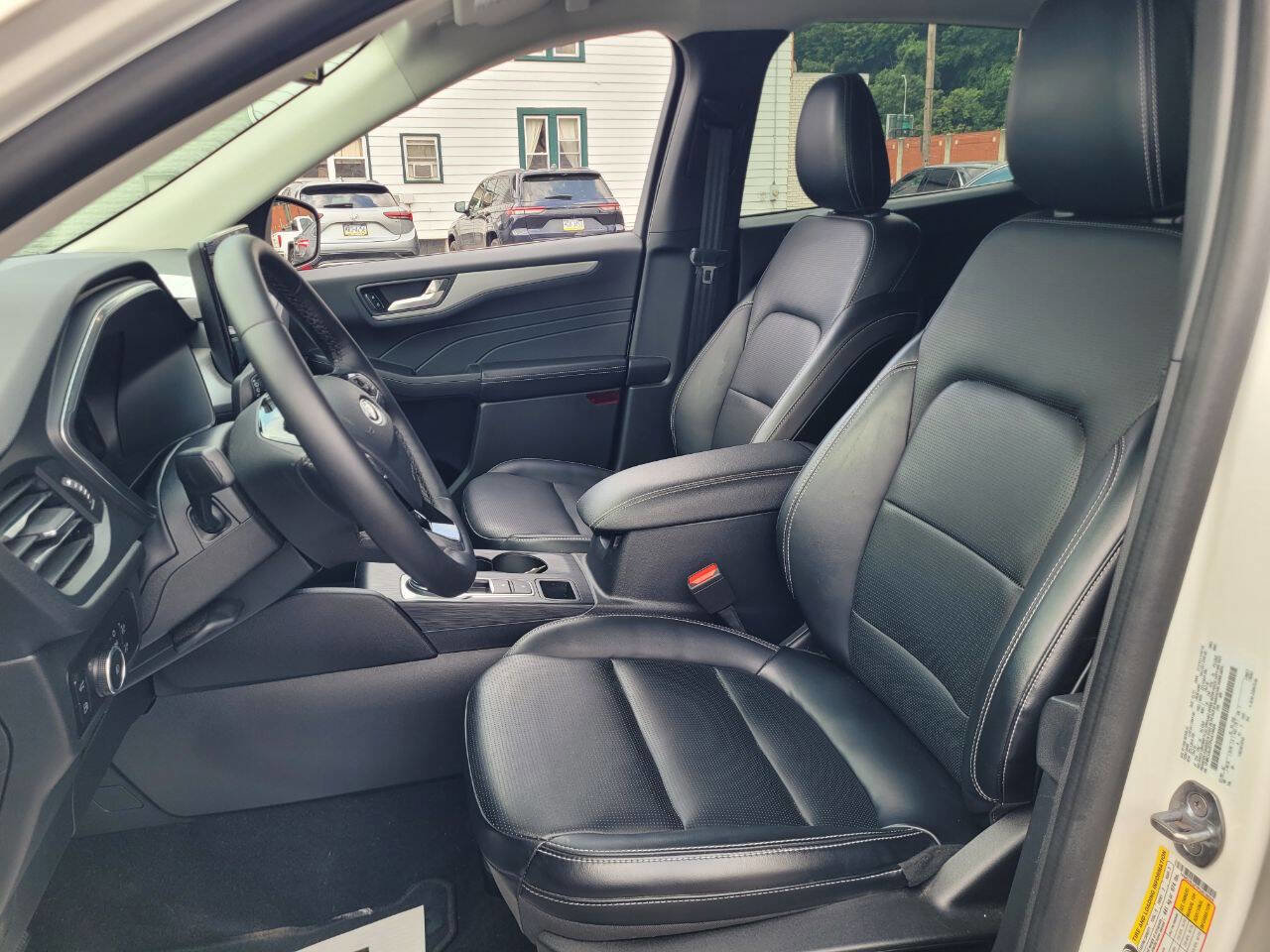 Used 2023 Ford Escape Platinum image 16