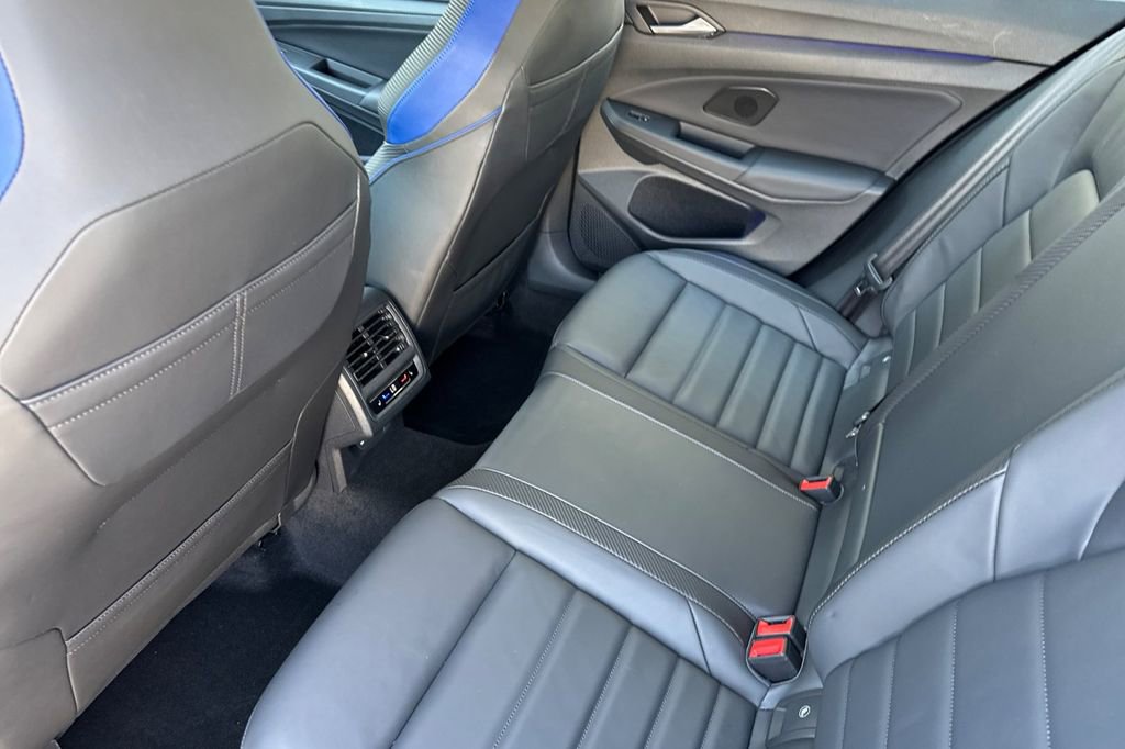 Used 2024 Volkswagen Golf R image 5