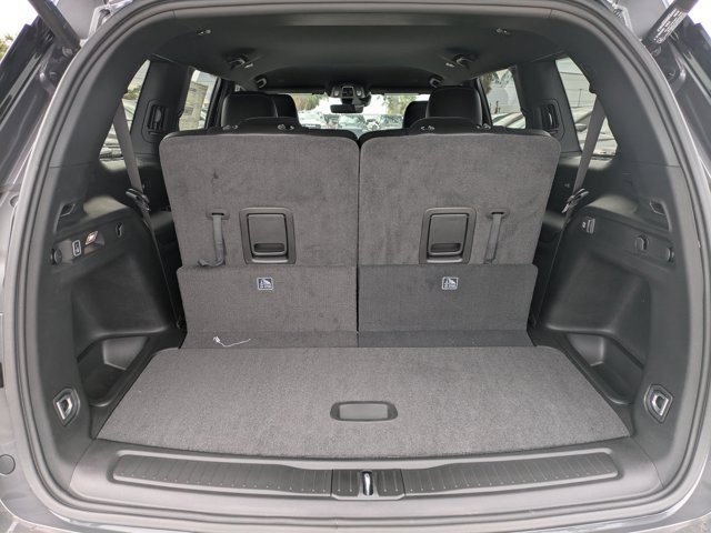 New 2025 Jeep Grand Cherokee L Laredo image 11