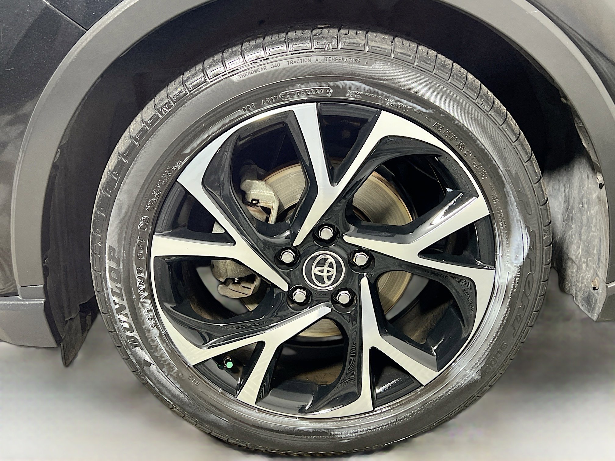Used 2021 Toyota C-HR XLE image 14