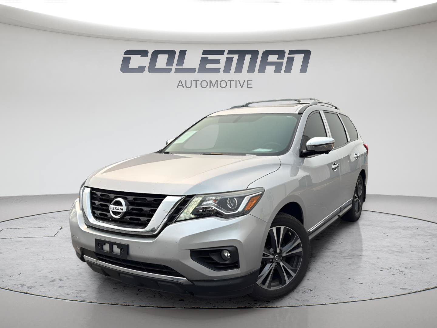 Used 2017 Nissan Pathfinder Platinum w/ Cargo Package AWD/4WD video 1