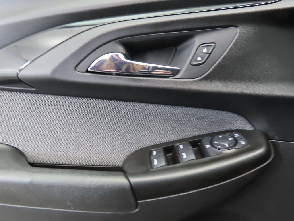 Used 2021 Chevrolet TrailBlazer LT w/ Convenience Package image 21