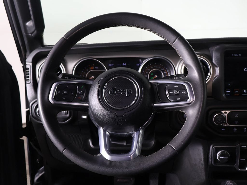 Used 2023 Jeep Wrangler Unlimited Sahara AWD/4WD image 32