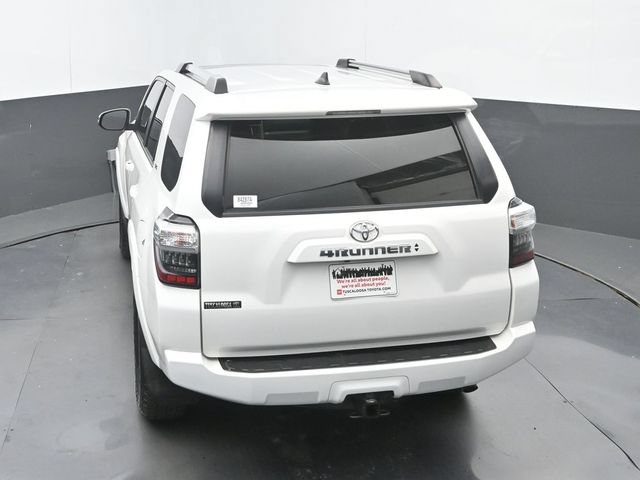 Used 2020 Toyota 4Runner SR5 Premium w/ Moonroof Package AWD/4WD image 32