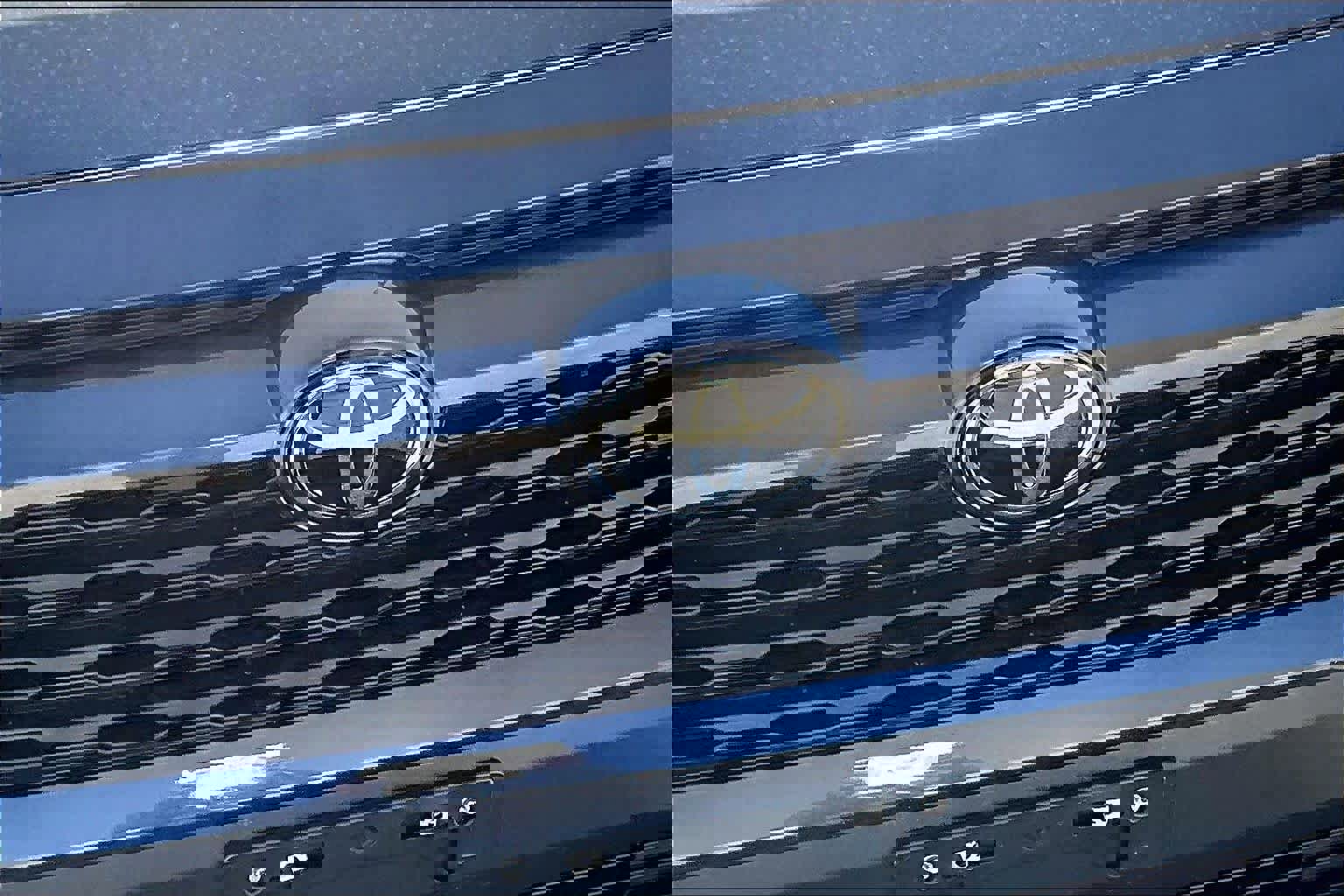 Used 2023 Toyota RAV4 XLE image 29