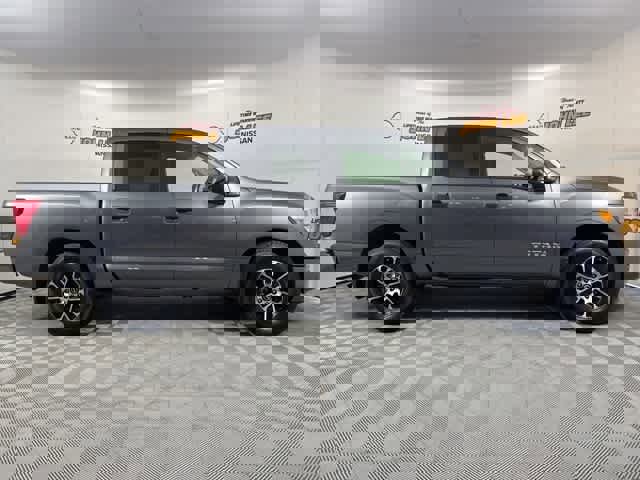 Used 2024 Nissan Titan SV w/ Accessory Utility Package image 7