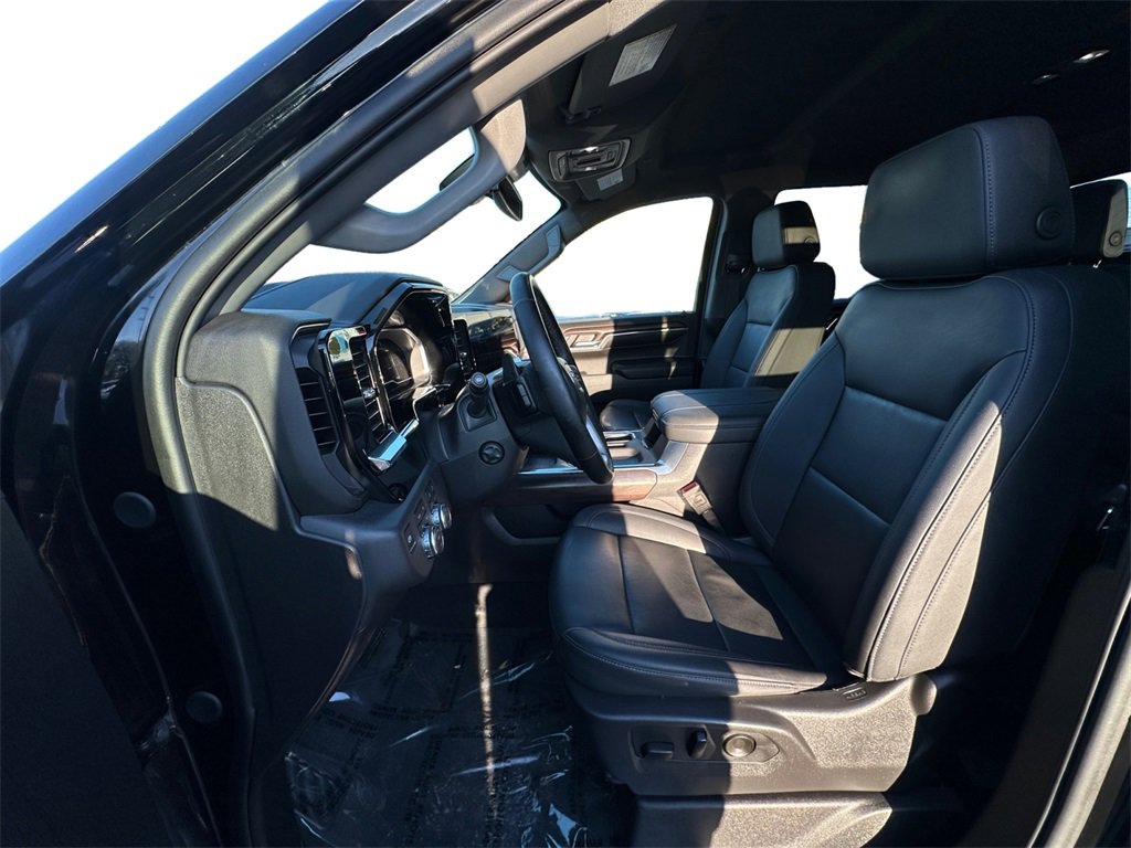 Used 2024 GMC Sierra 1500 SLT w/ SLT Premium Plus Package image 9