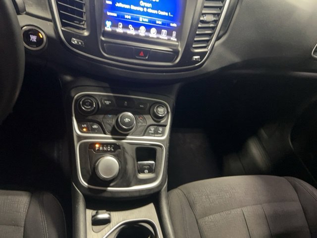 Used 2015 Chrysler 200 Limited w/ Convenience Group FWD image 28