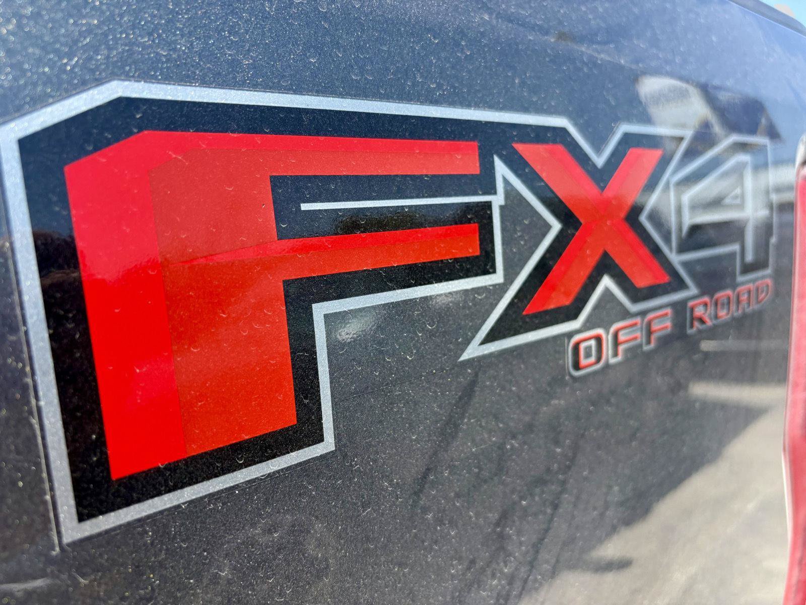 Used 2017 Ford F250 XLT w/ XLT Value Package AWD/4WD image 8
