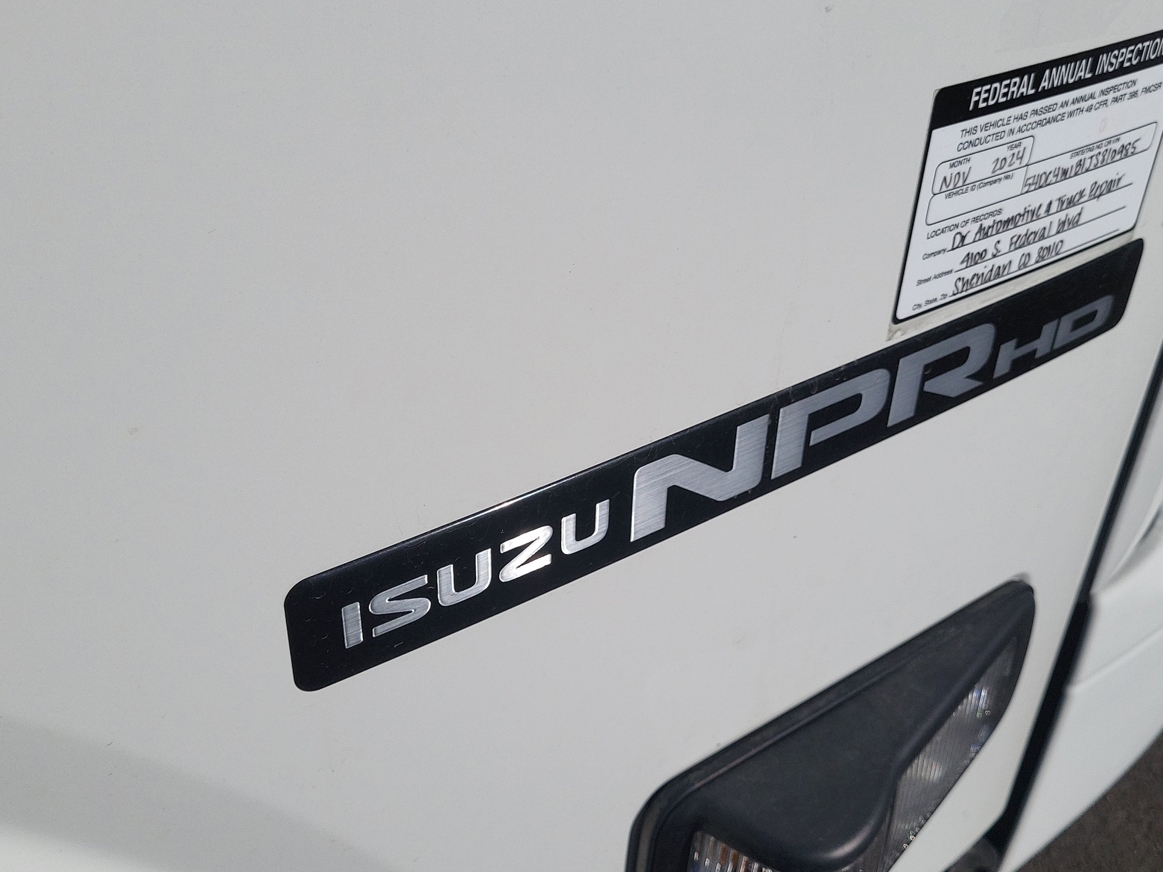 Used 2018 Isuzu NPR image 8
