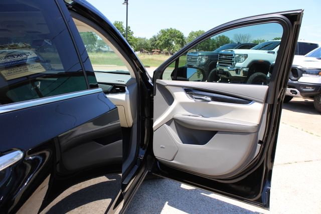 Used 2020 Cadillac XT6 Premium Luxury FWD image 42