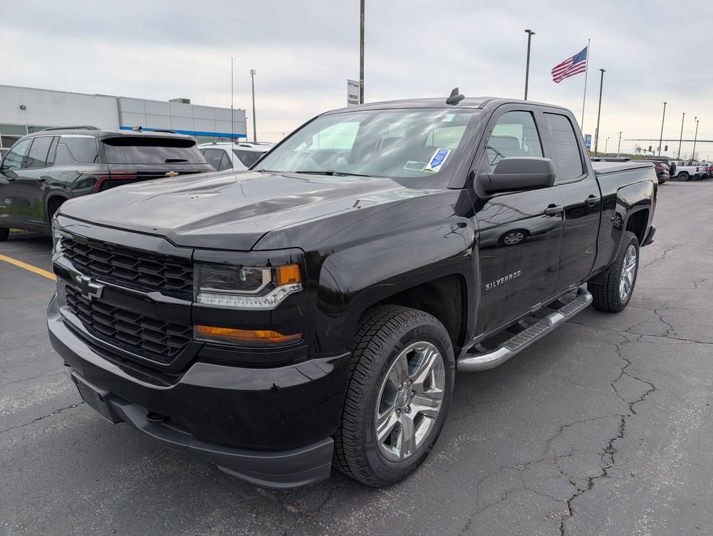 Used 2019 Chevrolet Silverado 1500 Custom w/ LPO, Essentials Package AWD/4WD image 5