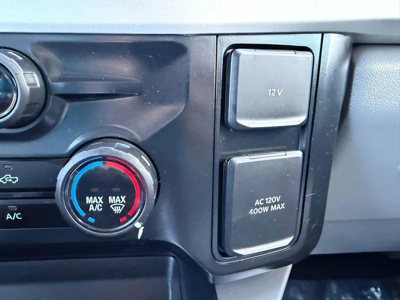 Used 2024 Ford F250 XLT w/ FX4 Off-Road Package image 17