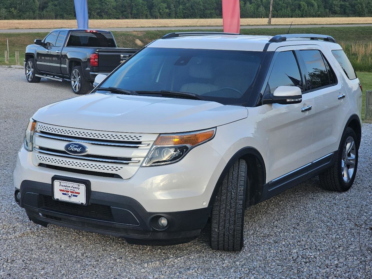 Used 2015 Ford Explorer Limited w/ Equipment Group 302A FWD image 4