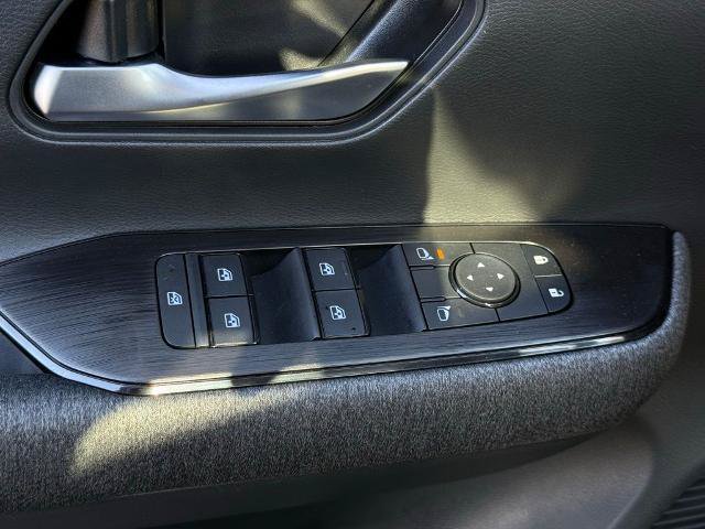 New 2026 Nissan Kicks SV w/ SV Premium Package FWD image 20