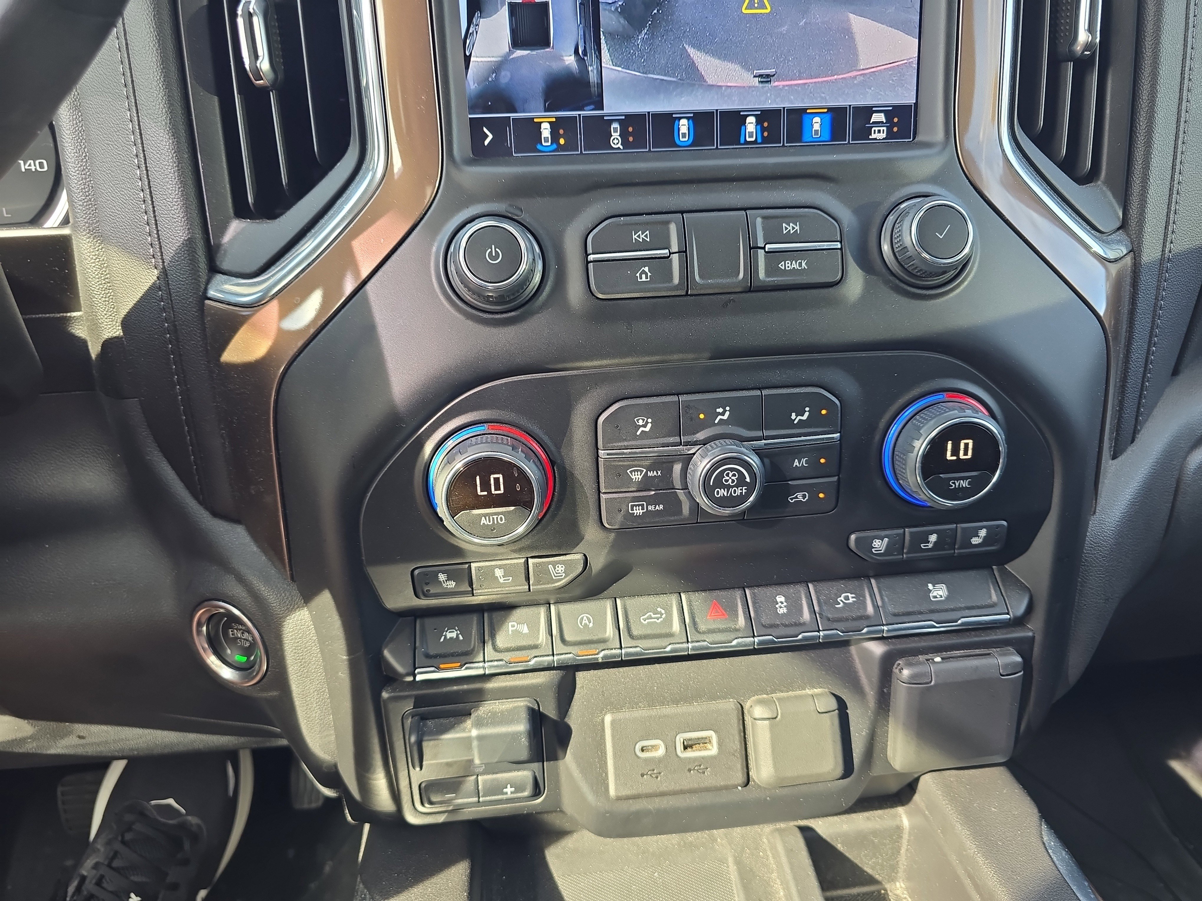 Used 2021 Chevrolet Silverado 1500 High Country w/ Technology Package image 27