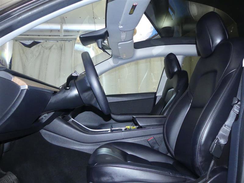 Used 2020 Tesla Model Y Long Range image 19