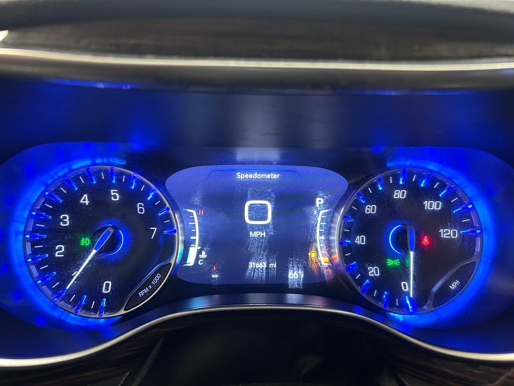 Used 2023 Chrysler Pacifica Limited w/ Uconnect Theater Family Group AWD/4WD image 12