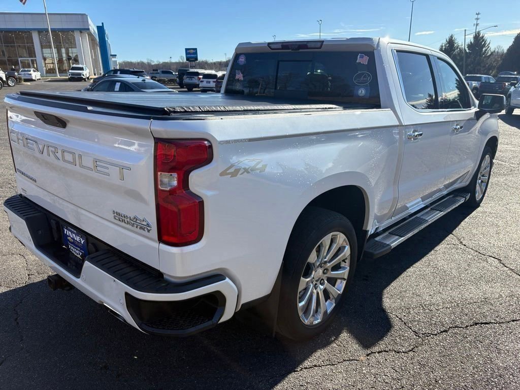 Used 2022 Chevrolet Silverado 1500 High Country w/ Technology Package image 7