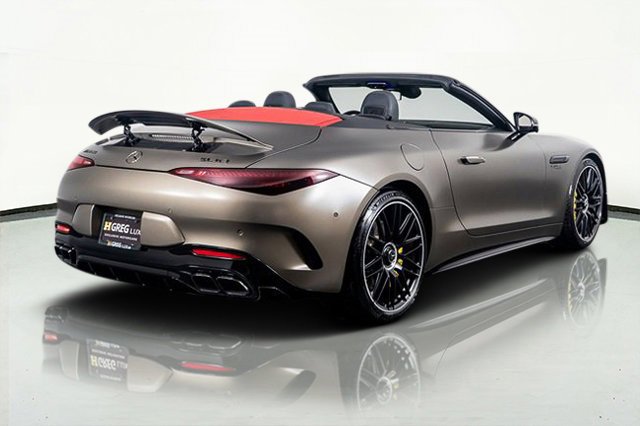 Used 2022 Mercedes-Benz SL 63 AMG 4MATIC w/ AMG Aerodynamic Package image 9