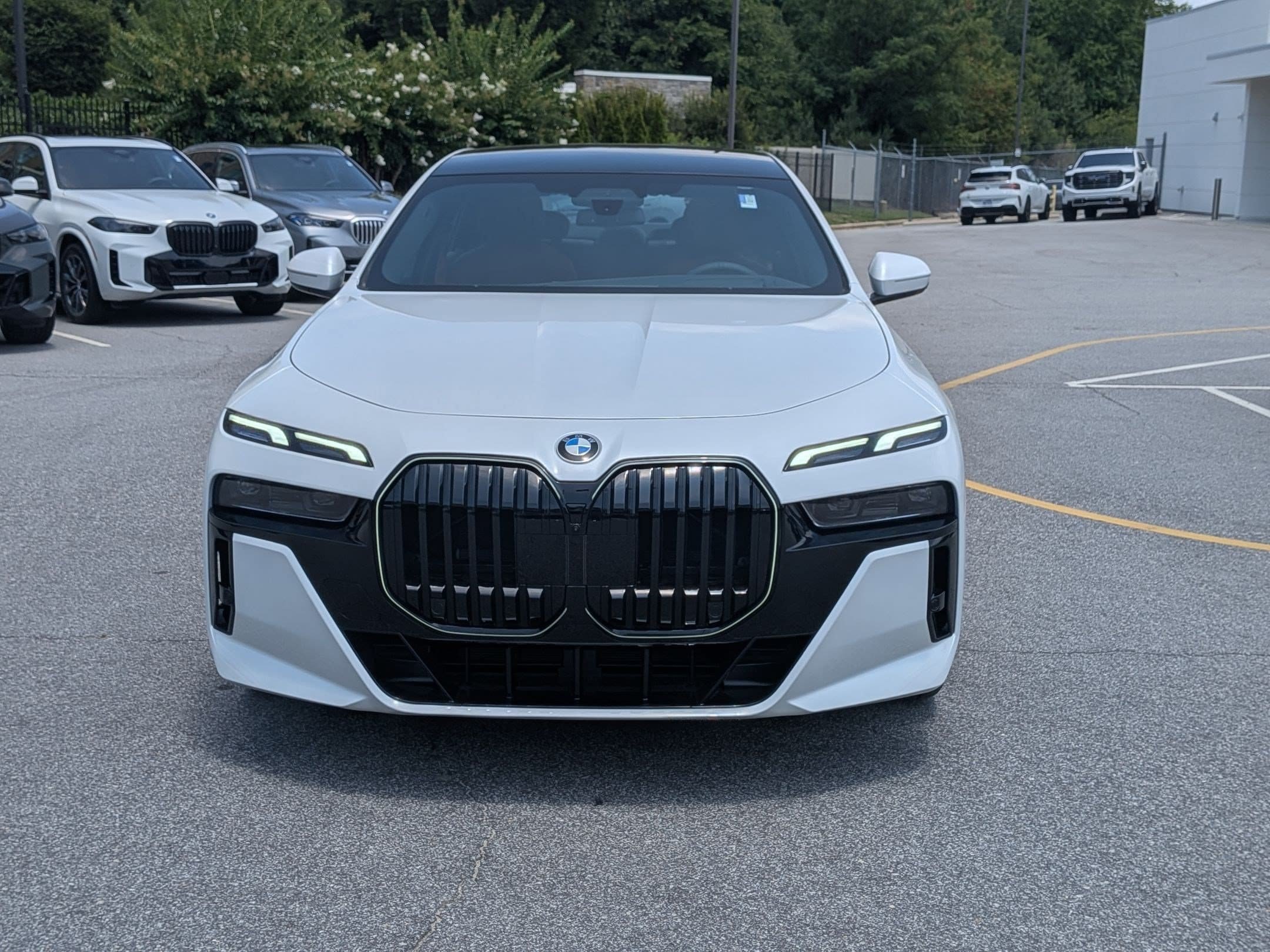 New 2026 BMW 740i xDrive AWD/4WD image 8