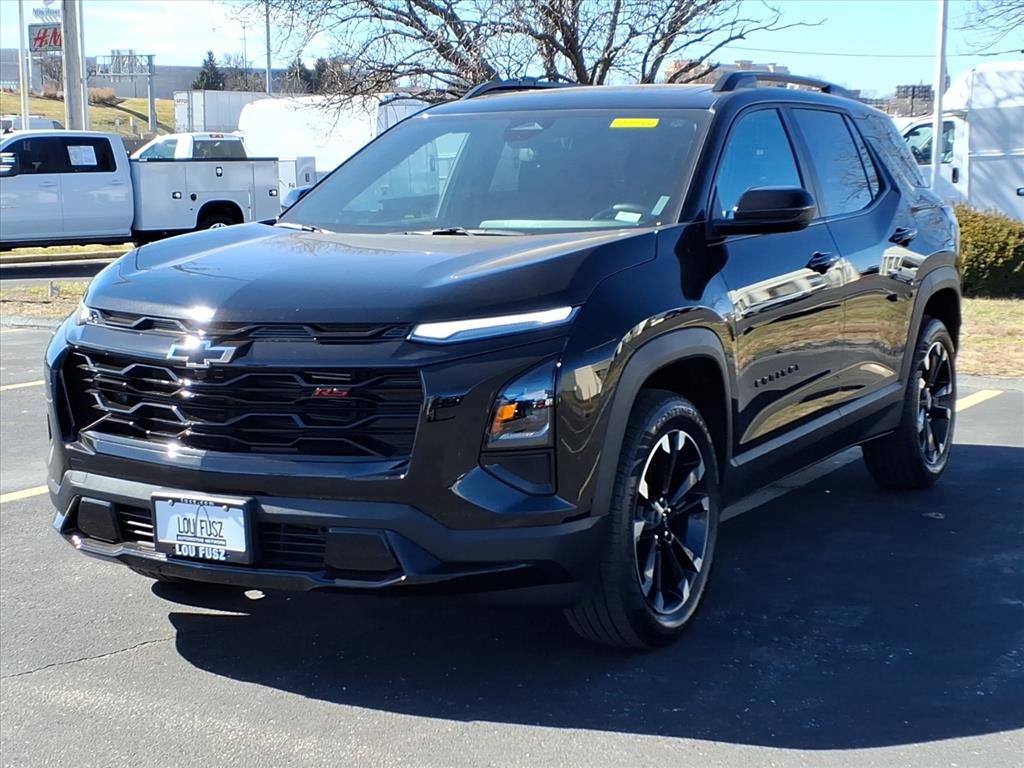 Used 2025 Chevrolet Equinox RS w/ Convenience Package III image 2