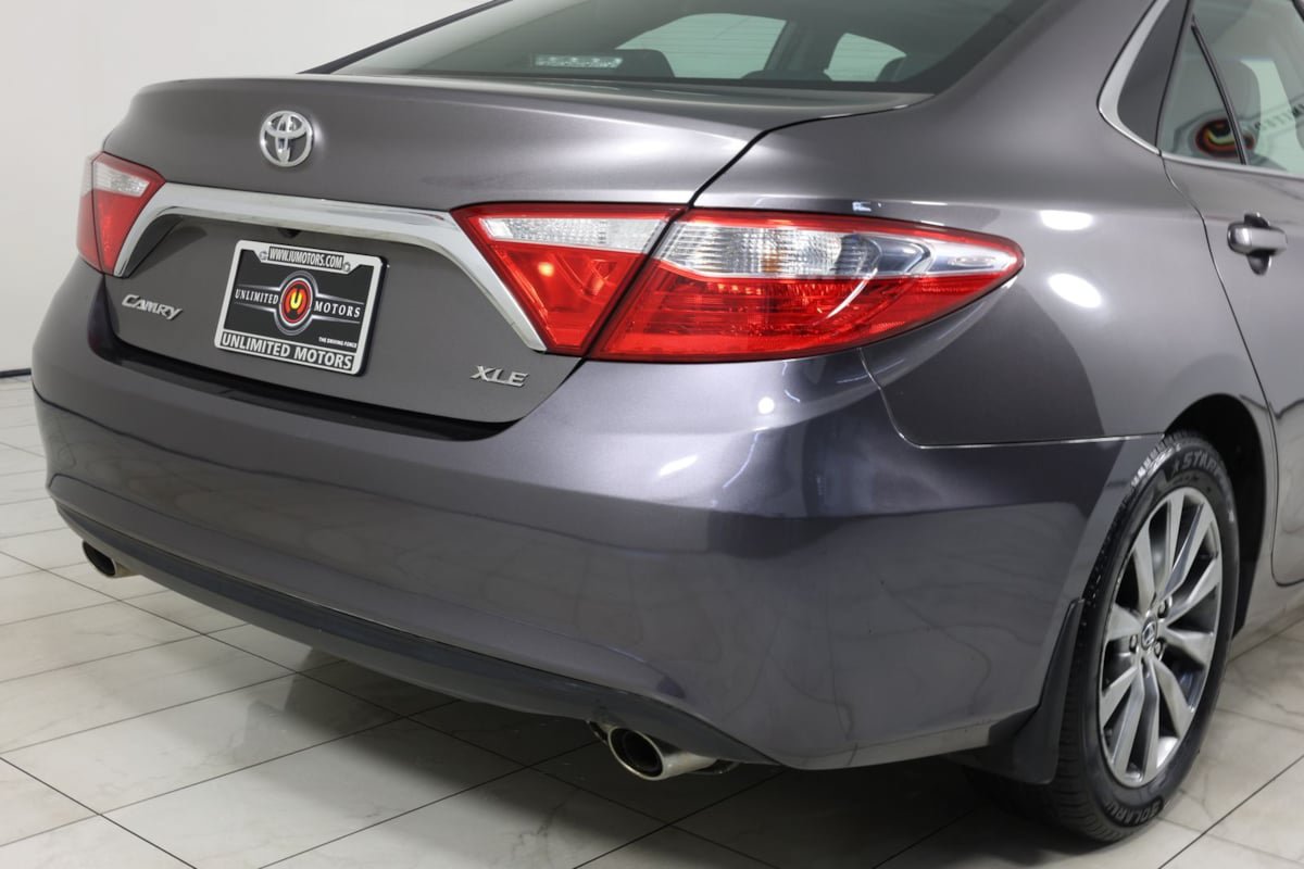 Used 2015 Toyota Camry XLE FWD image 41