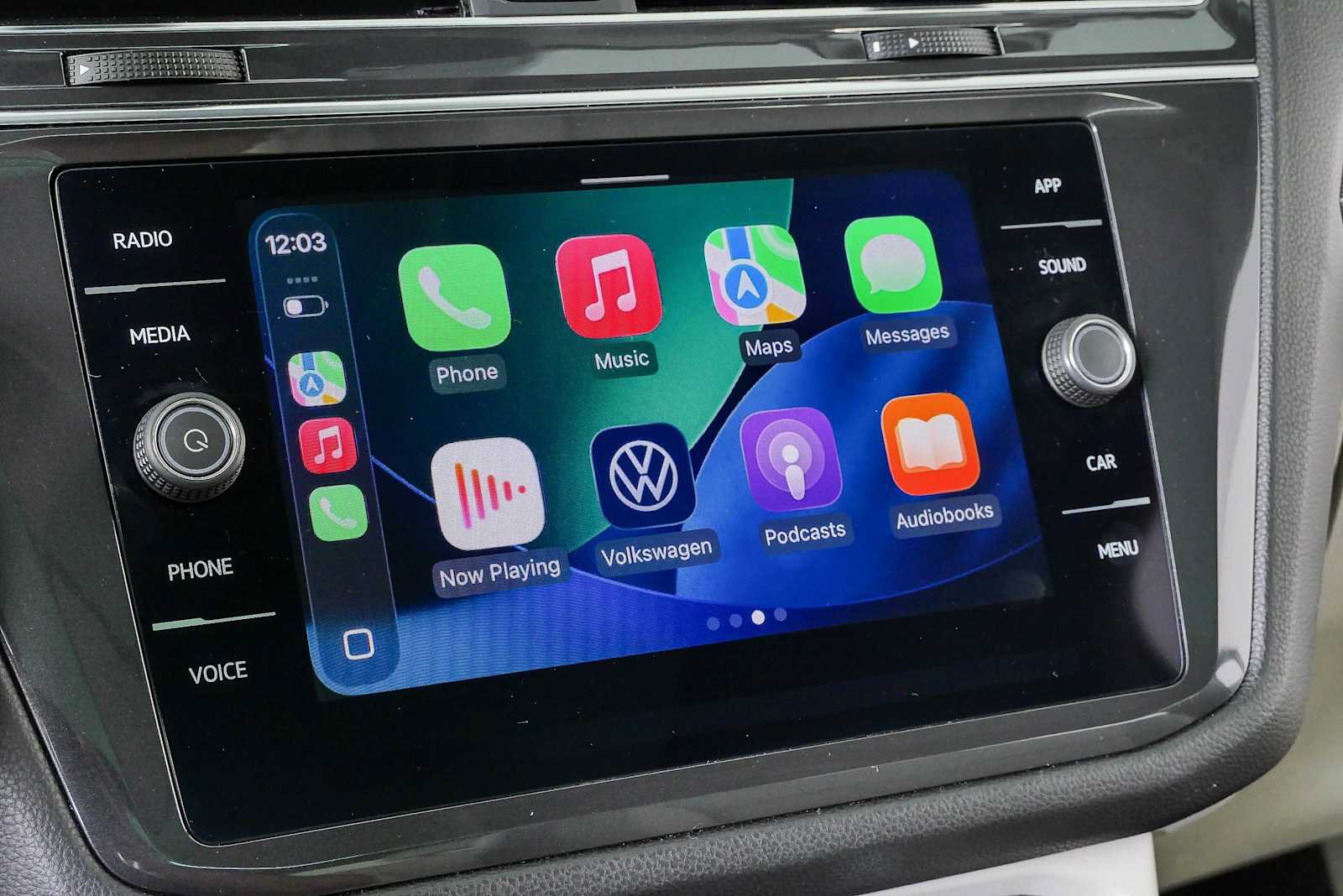 Certified 2023 Volkswagen Tiguan SE w/ Panoramic Sunroof Package FWD image 17
