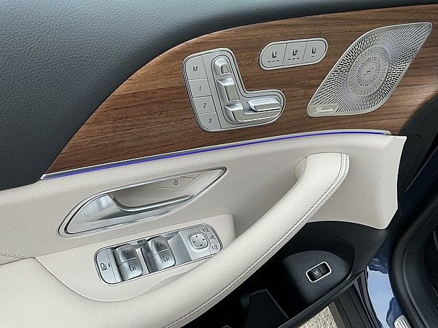 Used 2025 Mercedes-Benz GLE 350 4MATIC image 16