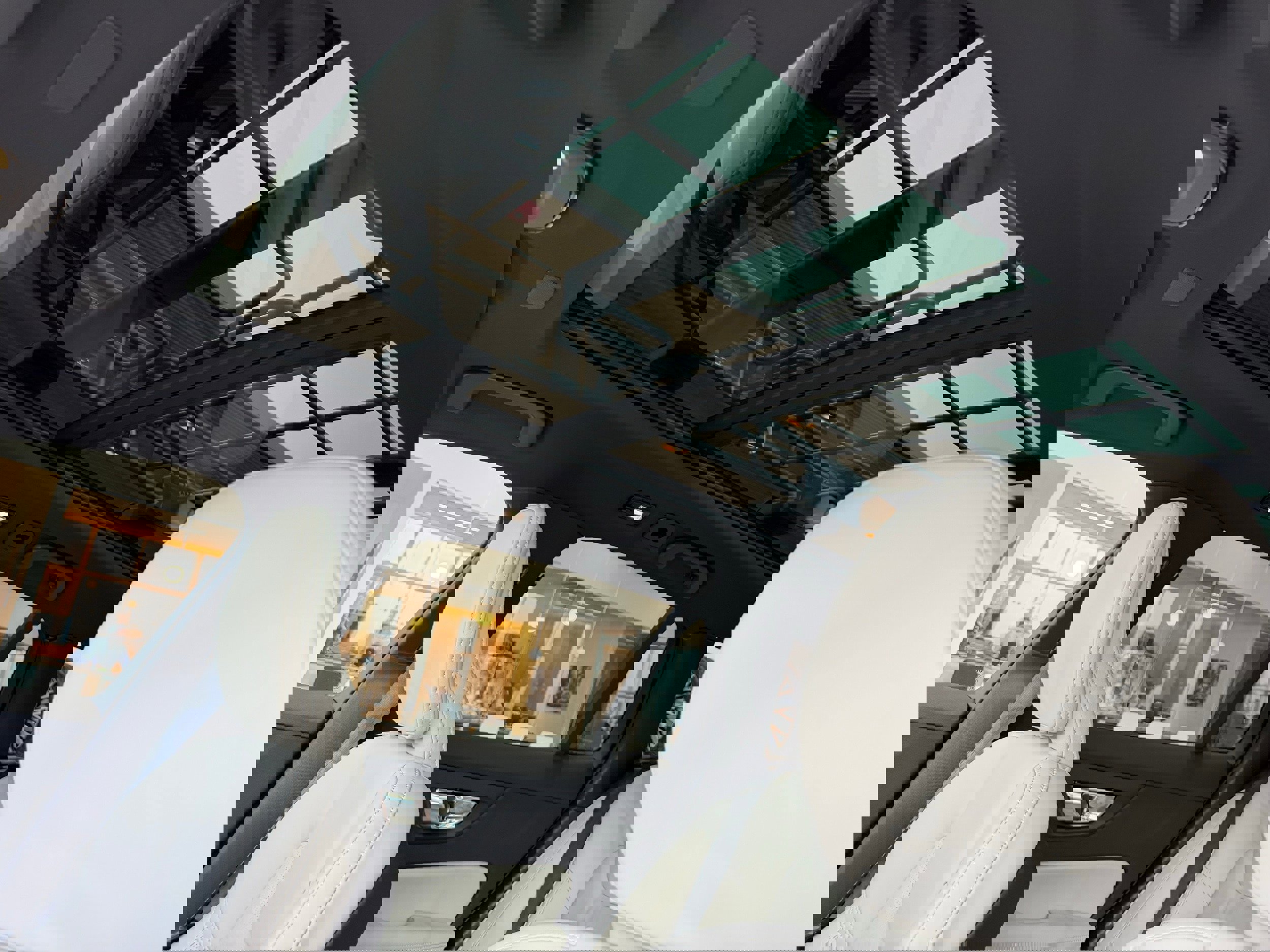 New 2026 Volvo V60 B5 Cross Country Ultra w/ Protection Package Premier AWD/4WD image 9