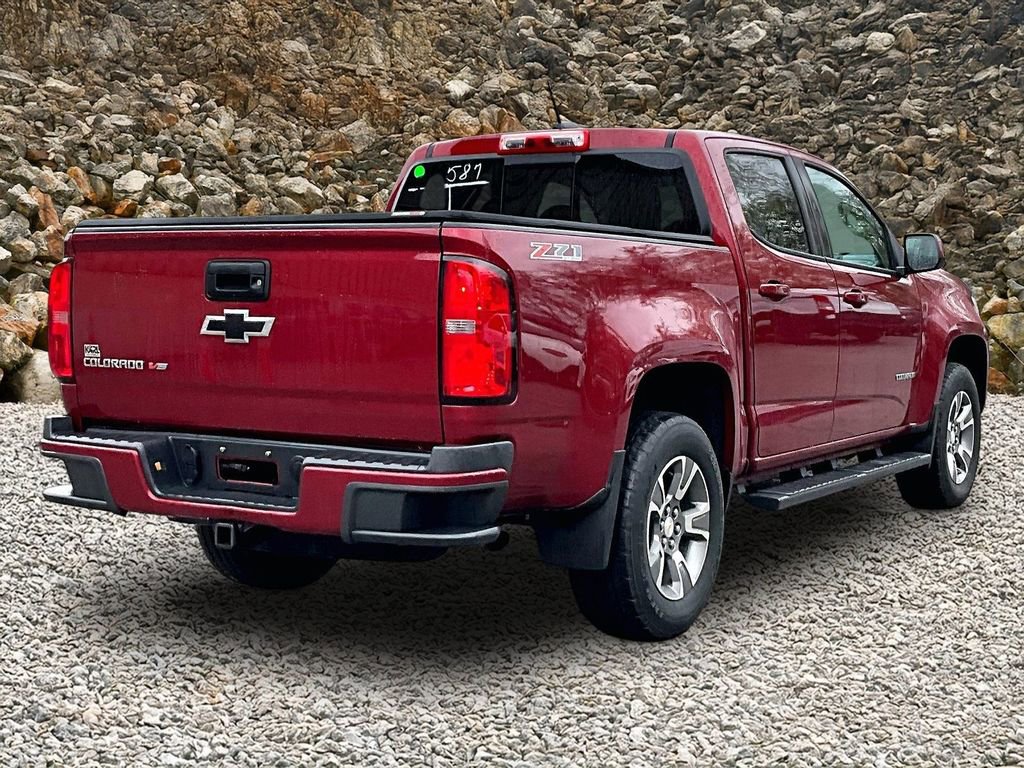 Used 2018 Chevrolet Colorado Z71 AWD/4WD image 2