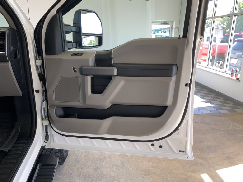 Used 2017 Ford F250 XLT w/ XLT Value Package AWD/4WD image 25
