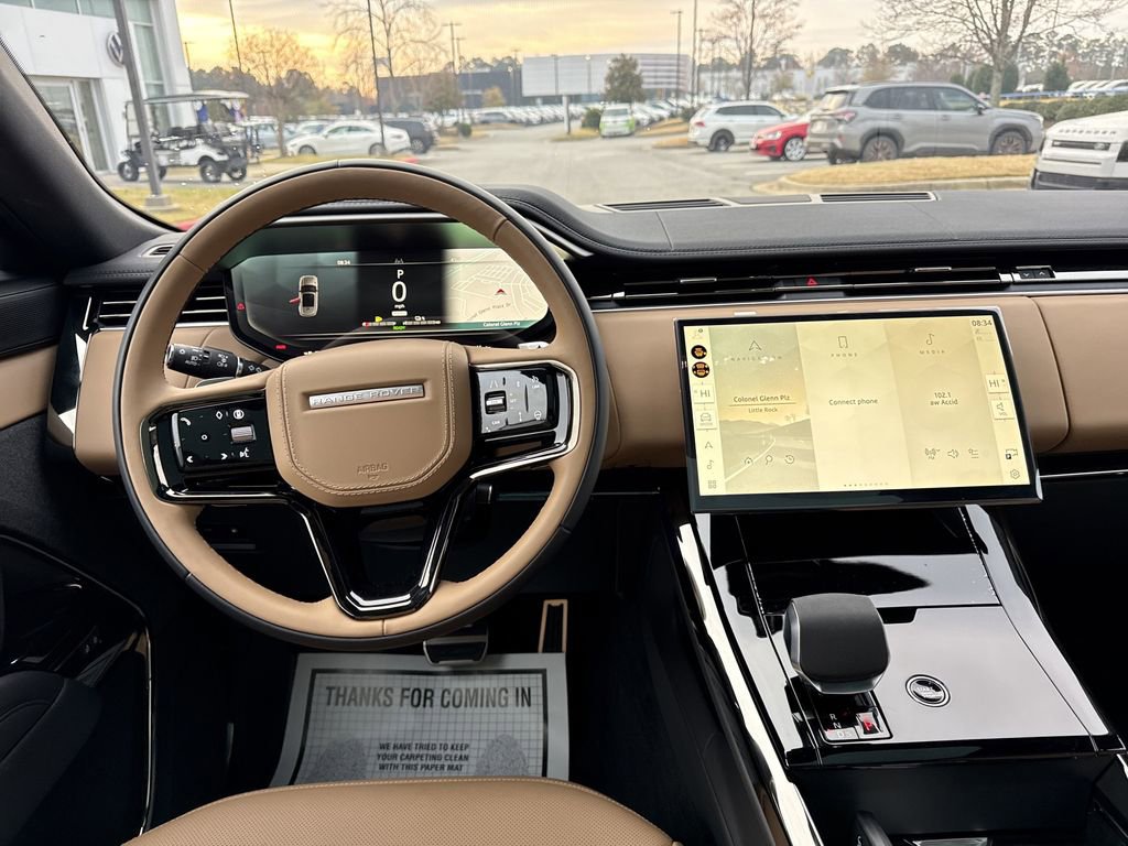 New 2025 Land Rover Range Rover Sport Dynamic SE image 4